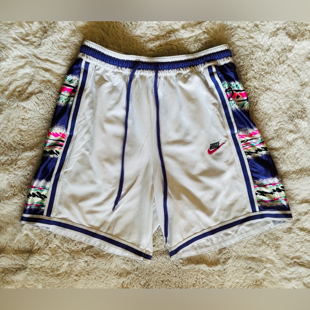 Nike Dri-Fit DNA+Stories Men’s White & Purple Basketbalk Shorts Size: Large